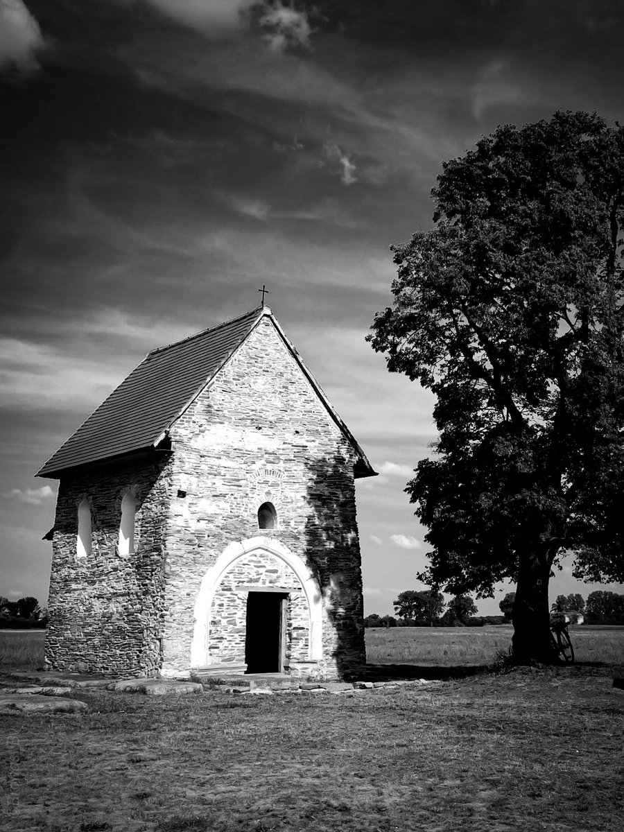 #monochrome #chapel #fujifilm_xseries