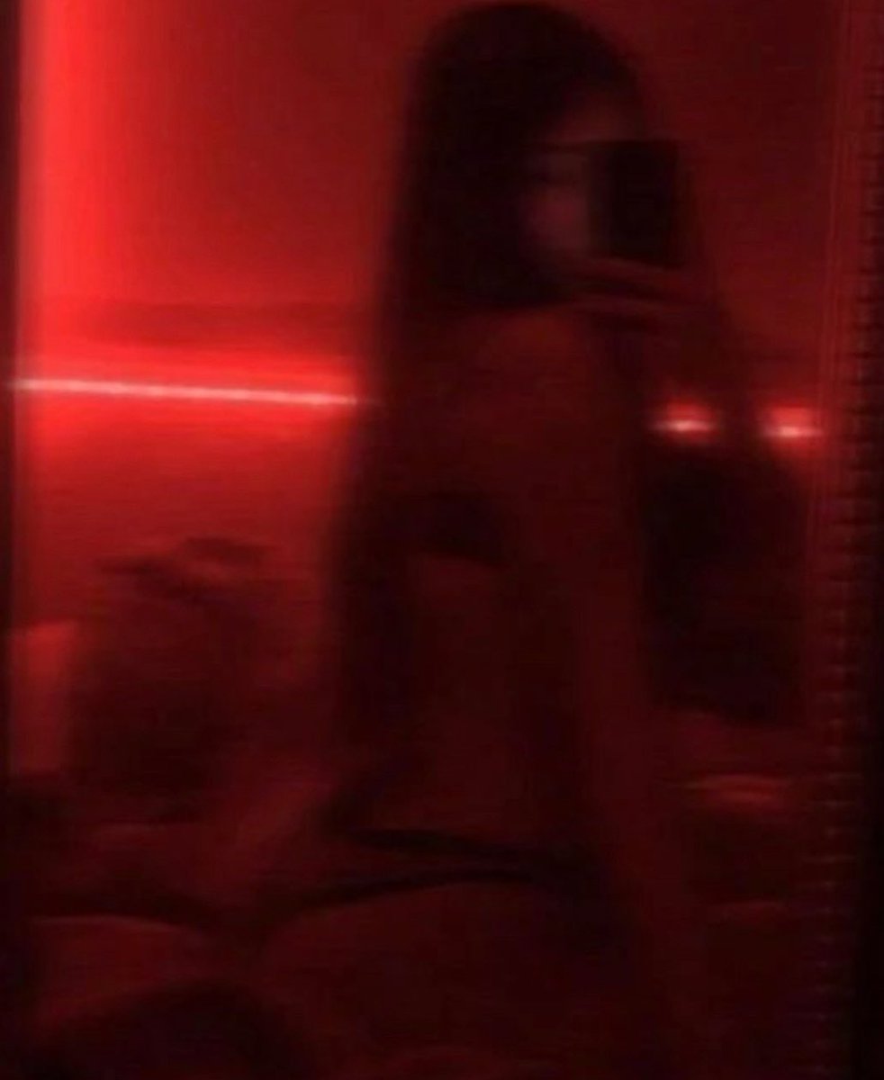 amelia0__0's tweet photo. hungry for some dick 🤤
dm me for my menu ♡
#nsfw #nsfwcontent #nsfwtwt #dickrate #cockrate #sellingcontent #SellingContent #feet #feetpics #boobs #pussy #teen #paypig #spoilme #sexy https://t.co/YzBTVBwwa7