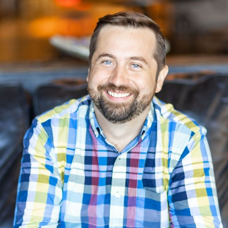 WillametteMBA's tweet photo. 🙌 Non-profit alum spotlight! 🙌

Curtis Thomas Carroll MBA'21 is the Director of Philanthropy at JoyRx. Over the last decade, Curtis has dedicated his career to leading the fight against pediatric cancer and other serious illnesses children endure. https://t.co/COxKa30v2k