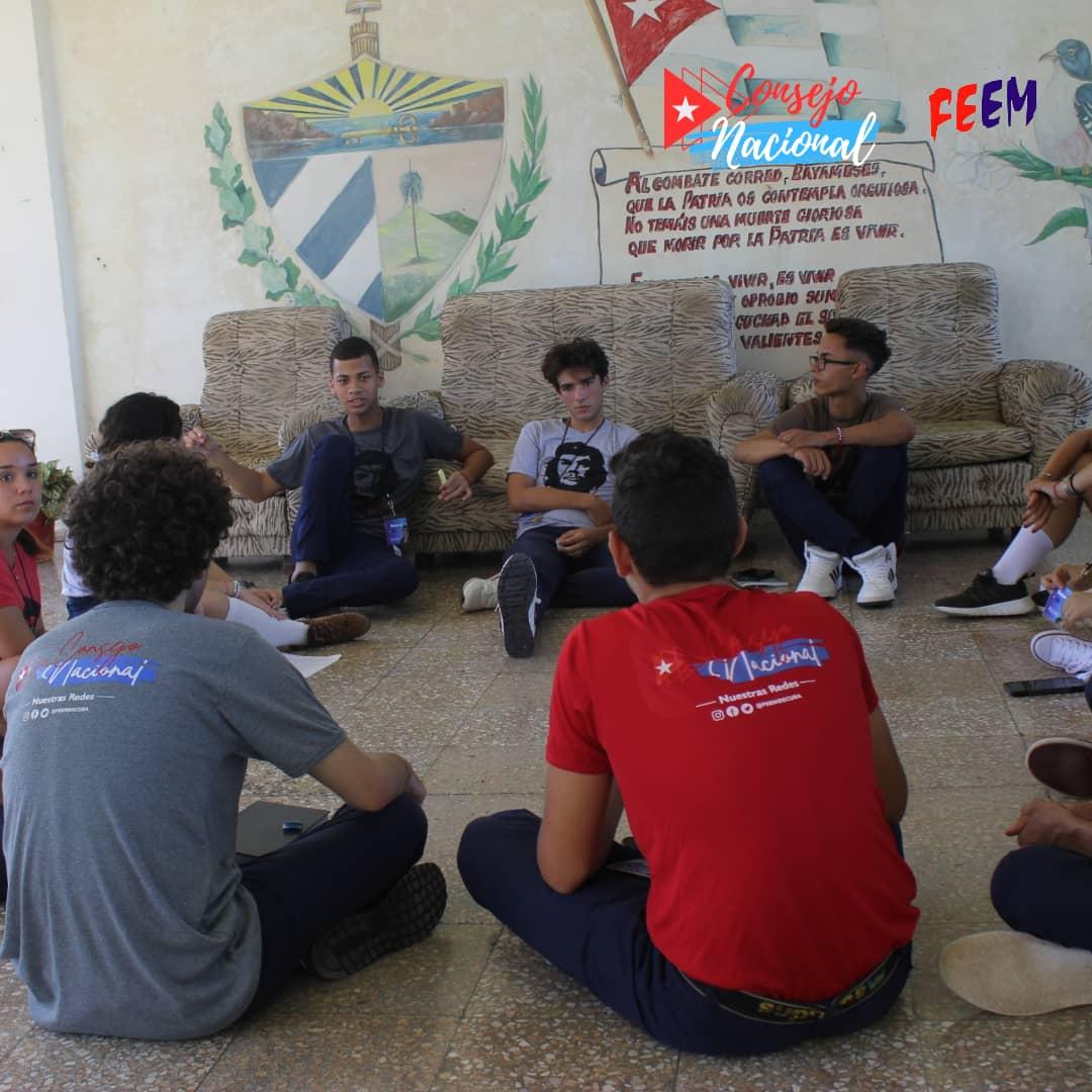 FEEM_Cuba's tweet photo. Envolvió 💫 la mañana de hoy una brisa de conciencia 😌💙 #AquíConCuba por los delegados en los talleres: "¿Qué bola?" y "¿Y la escuela qué?" en el Consejo Nacional 😏 de la #FEEMdeCuba que está en desarrollo con sede en la Perla del Sur, Cienfuegos 🏙 https://t.co/Fn3Gzk6MP0
