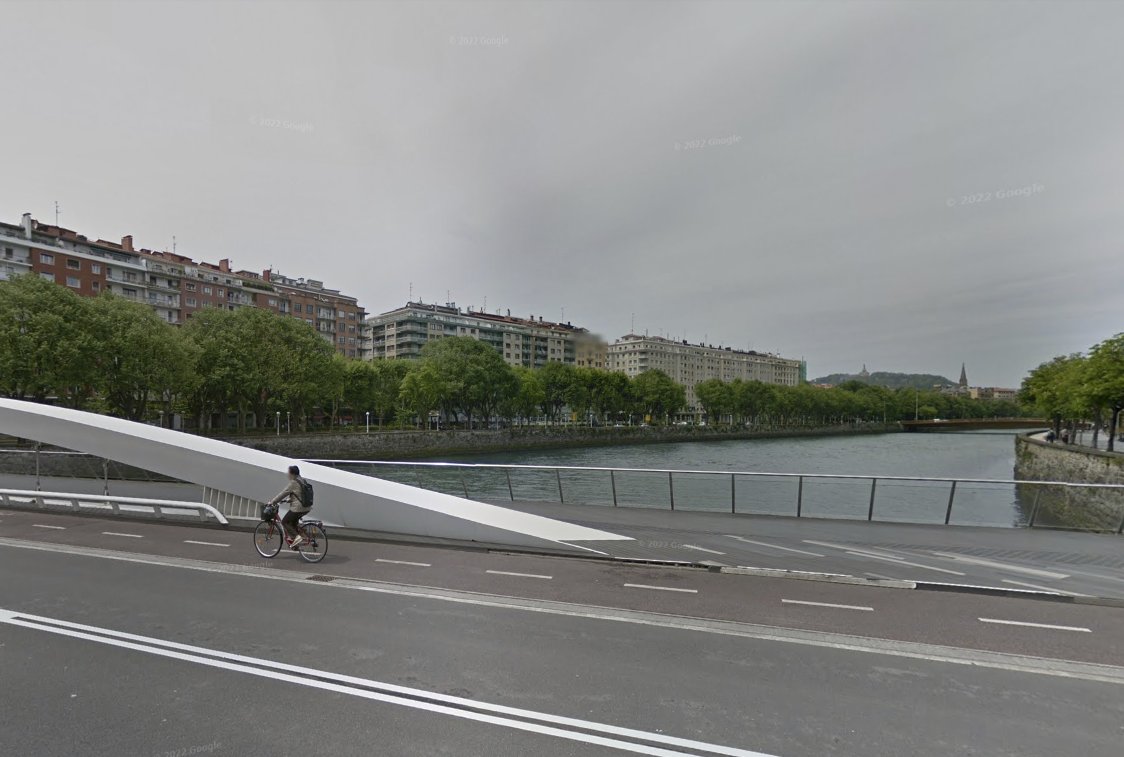 #SanSebastian #Spain May 2017 #BikingOnBridges google.com/maps/@43.30842…