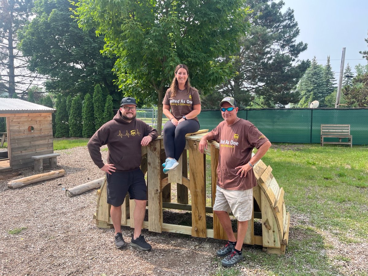 Oakland Family Services tweet media