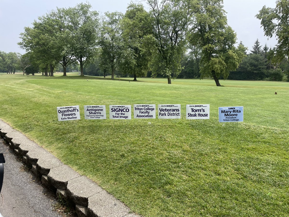 TritonFaculty's tweet photo. Triton College Faculty Assoc representing at the annual Golf Outing to support student scholarships through the Triton College Foundation! ⛳️ https://t.co/ah3CgbXiOF