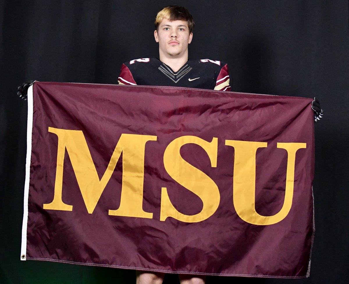 CooperHoward_22's tweet photo. After going on an amazing official visit to @MSUTexasFB and an amazing conversation with @MustangsDC and @coachfrazierMSU i am blessed to receive my 8th offer !!!
@MarkHum7 @coach_t_ritchie @RecruitHeights @Knight_Strength @MaxPreps @streetziam @Coach__OMalley https://t.co/jUiZDaaMW9