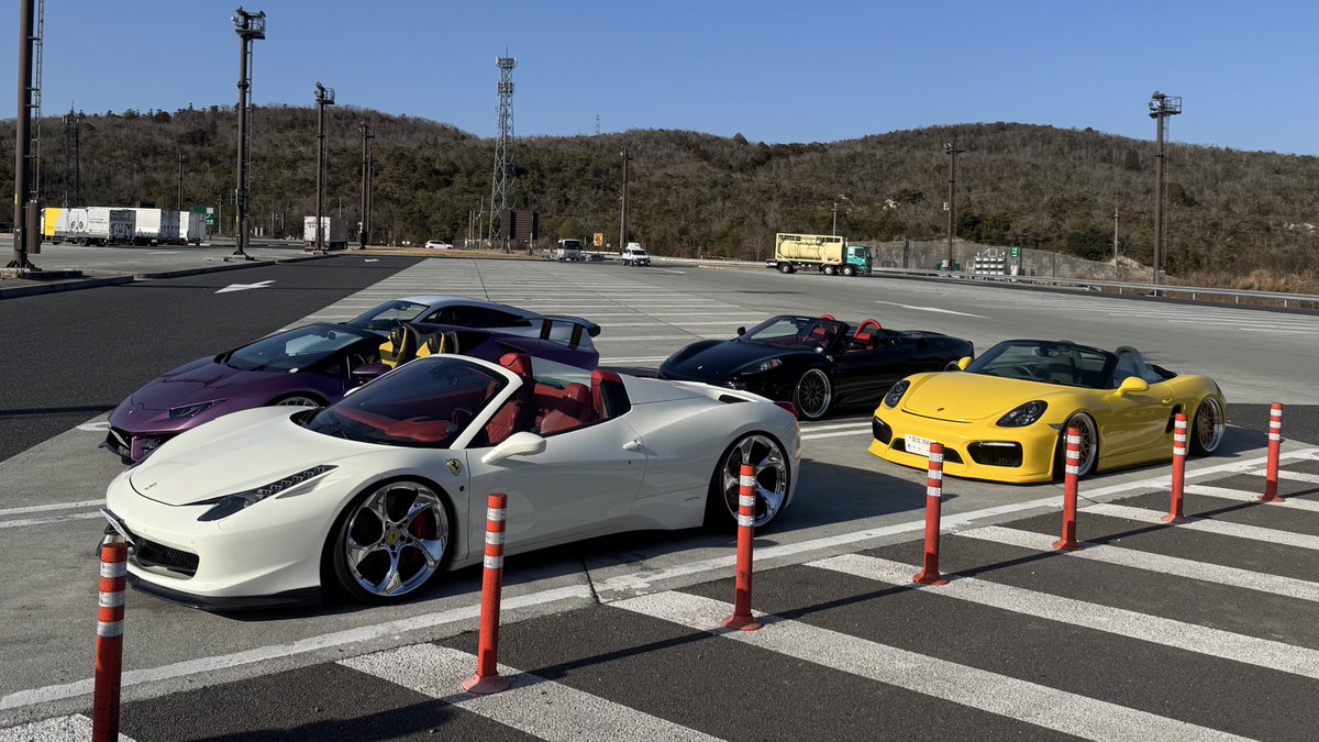 luxury81renn's tweet photo. 昨日はwekfestレベルのカスタムユーロ車ばかりでツーリング😆💨💨💨
みんな速いしカッコいい🙌 https://t.co/TxkgPb1lC7