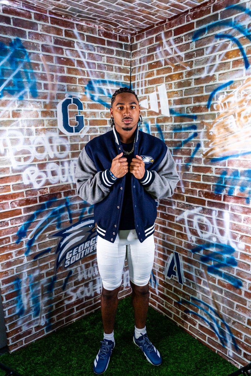 Alex Taylor ✪ tweet media