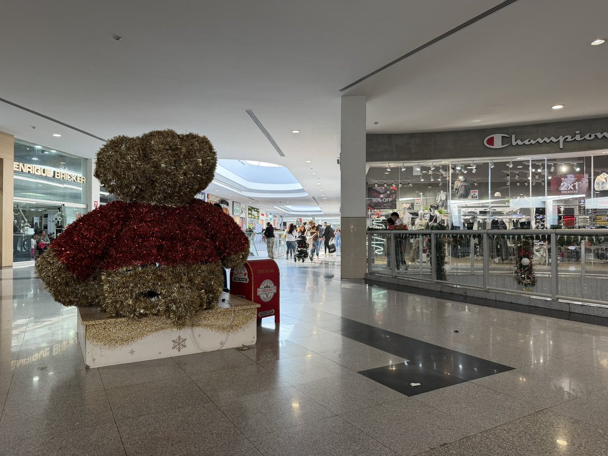 MonthseGarza tweet media