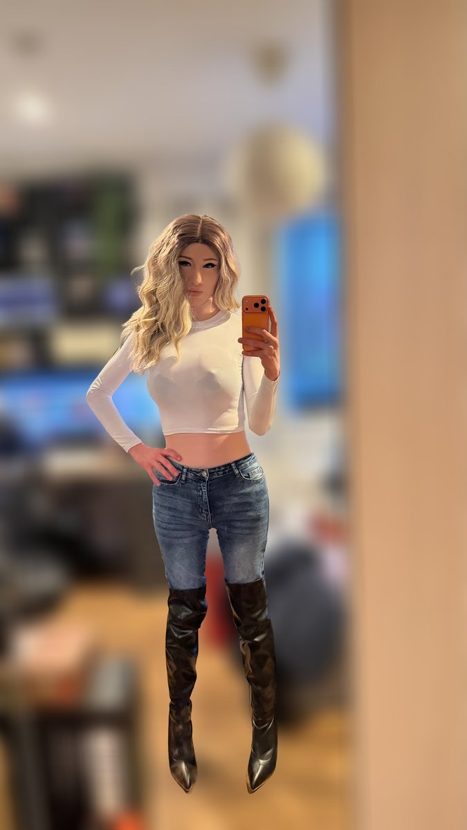 PhoebeMasking tweet media