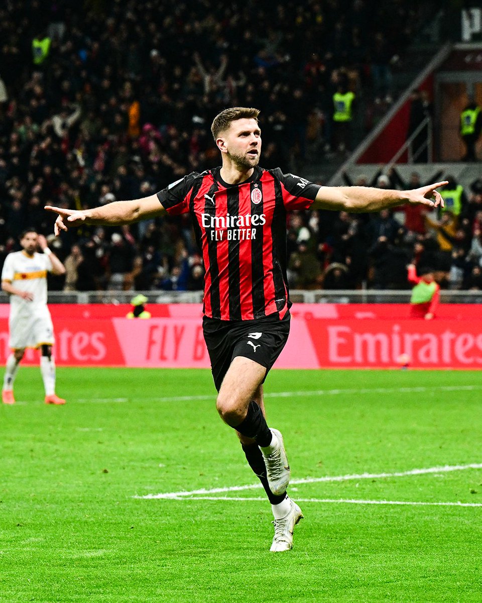 brfootball's tweet image. Niclas Füllkrug scored Milan’s only goal as they beat Lecce.

They make it 20 Serie A games unbeaten in the same season for the first time since 1992-93 🔴⚫