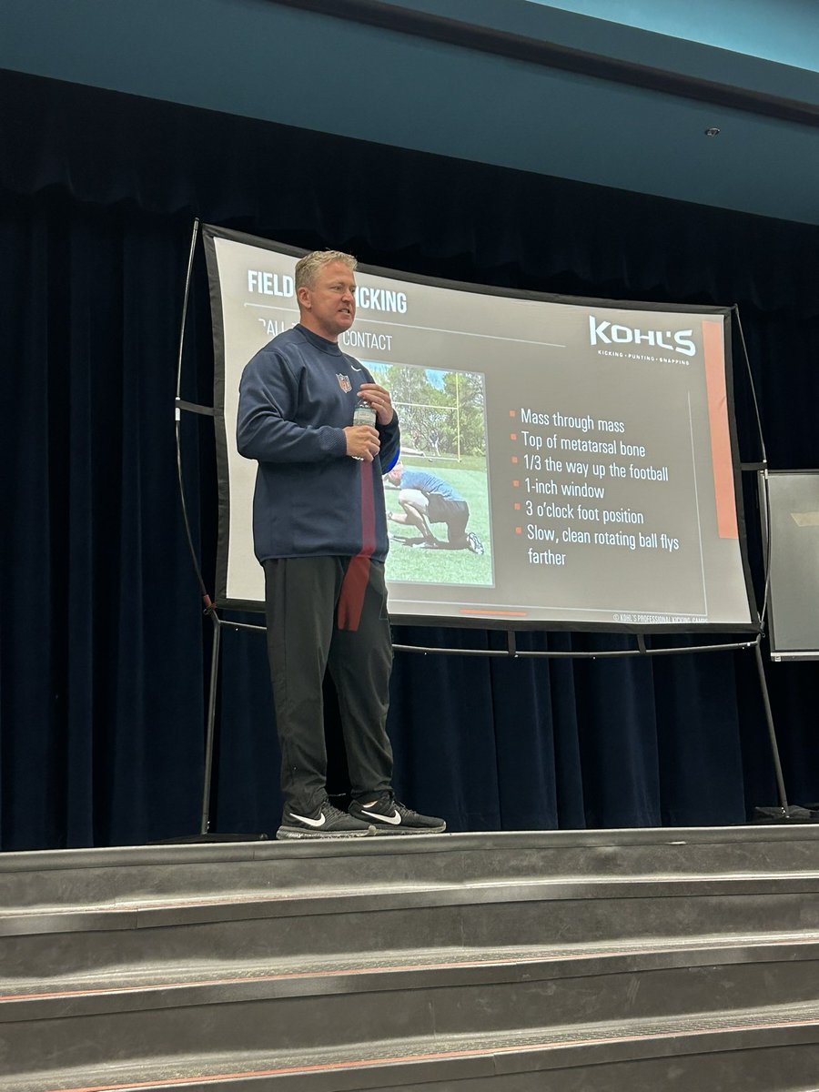 WitteGrayson's tweet image. Second day was amazing! 
Punt competition semi finalist, film breakdown, and amazing drill work. Met new coaches, and received information from the best of the best.
Lots to work on when we land back in the 📦state. 
@KohlsKicking @PwhsFootball