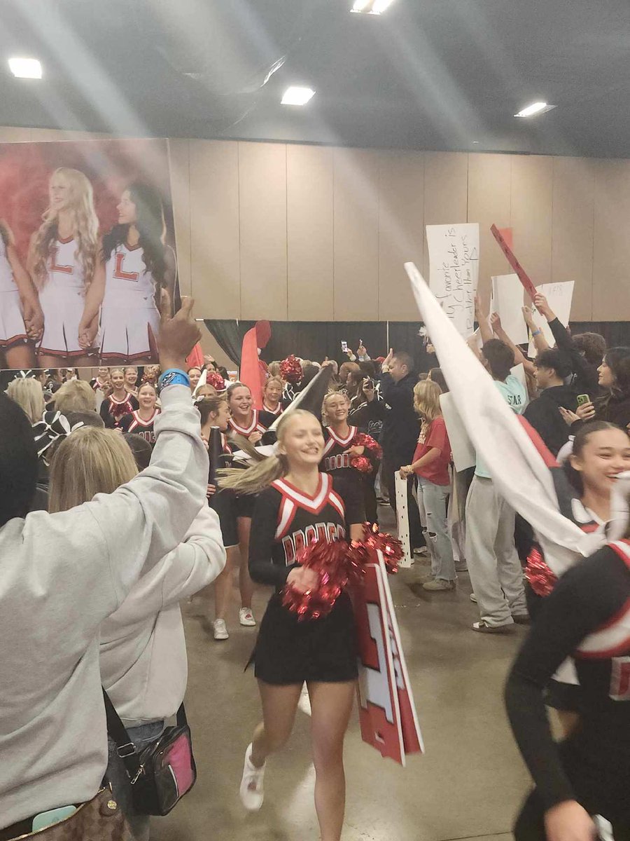 legacybroncofb's tweet photo. Great job Legacy Cheer!! Follow @Legacybroncocheer on instagram!
#Lside https://t.co/6il1CjqZpD