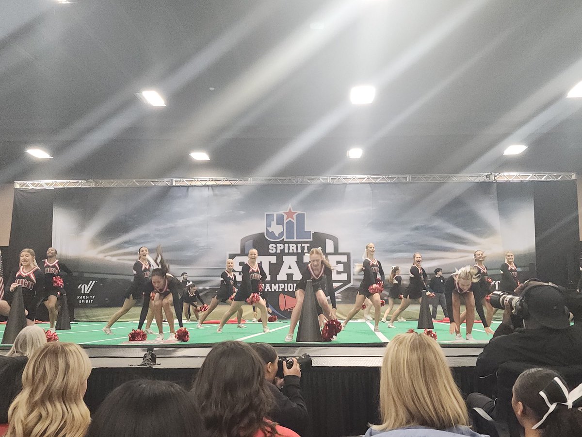 legacybroncofb's tweet photo. Great job Legacy Cheer!! Follow @Legacybroncocheer on instagram!
#Lside https://t.co/6il1CjqZpD