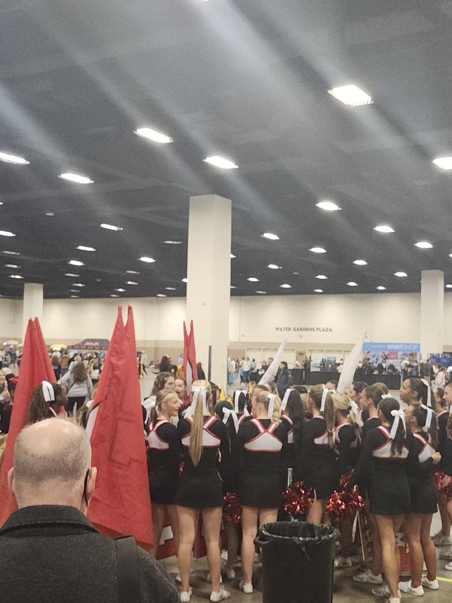 legacybroncofb's tweet photo. Great job Legacy Cheer!! Follow @Legacybroncocheer on instagram!
#Lside https://t.co/6il1CjqZpD