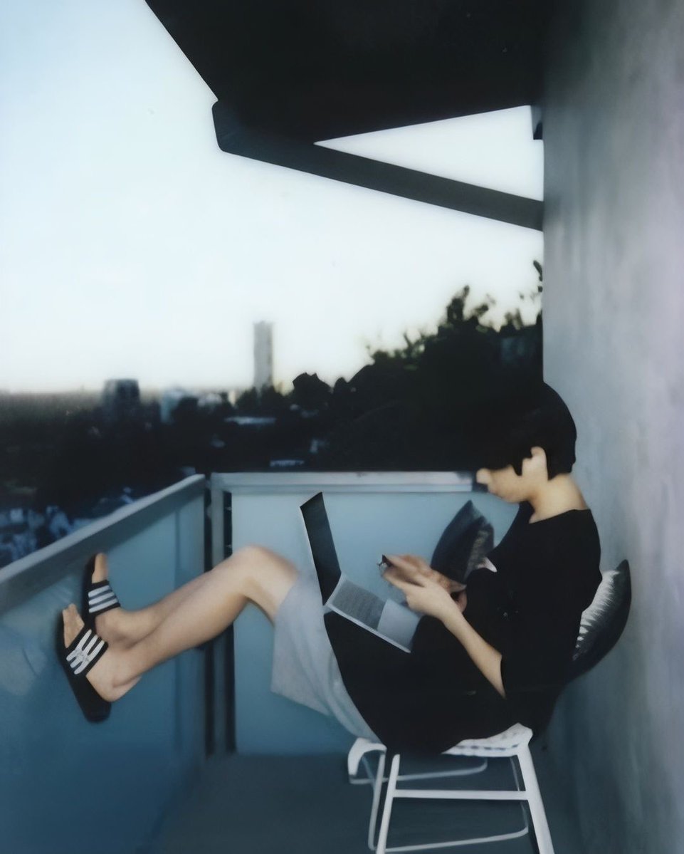 huecortis's tweet image. “when i joined the team these guys were already so good and i didnt know how to dance or sing, i didnt know anything, i just love music. it was kinda hard time to follow up to these guys’ level”