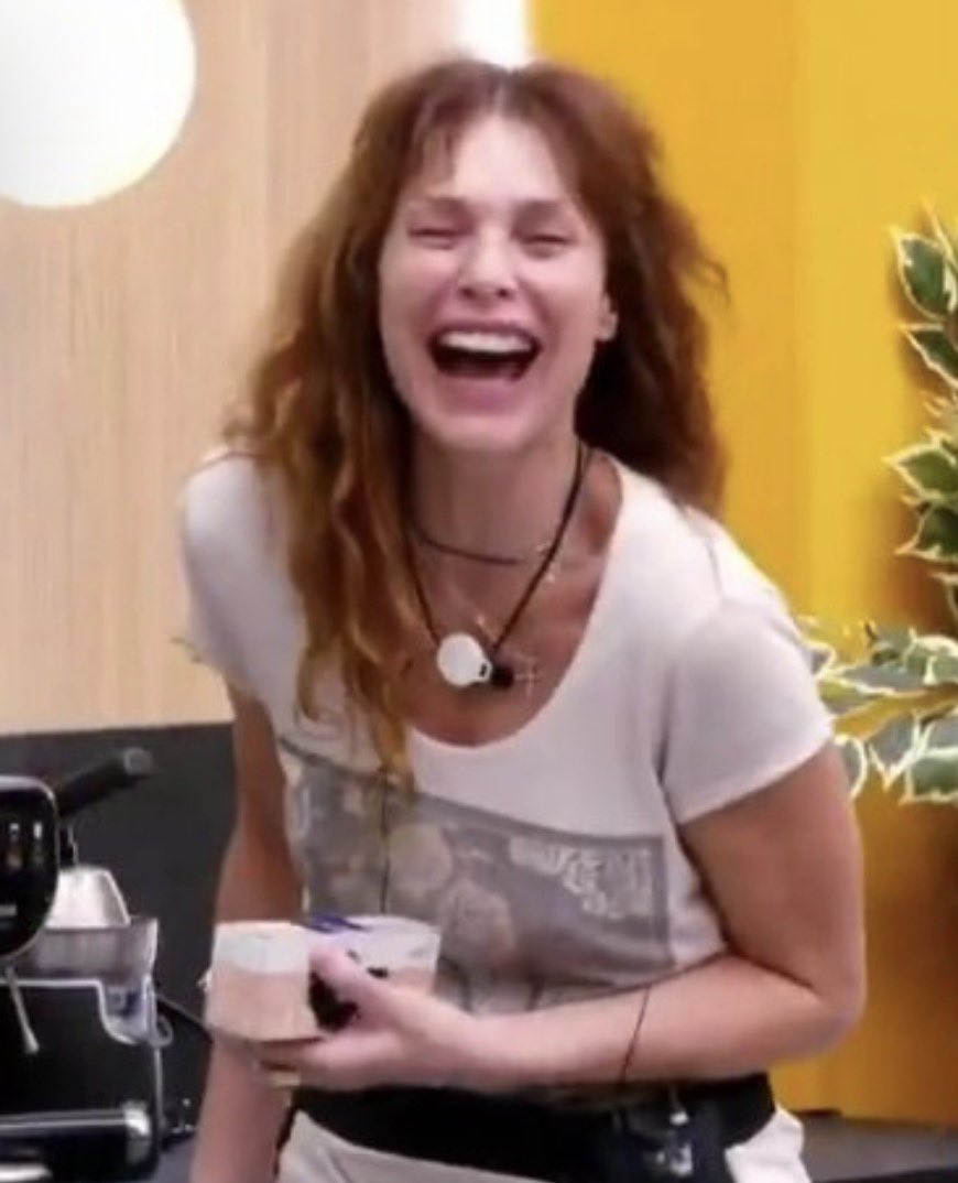 Equidistante7's tweet image. Desquiciadas del mundo, uníos. Cristina es una de las nuestras. 
EXPULSAR BELEN
 #GHDúoCuentas2