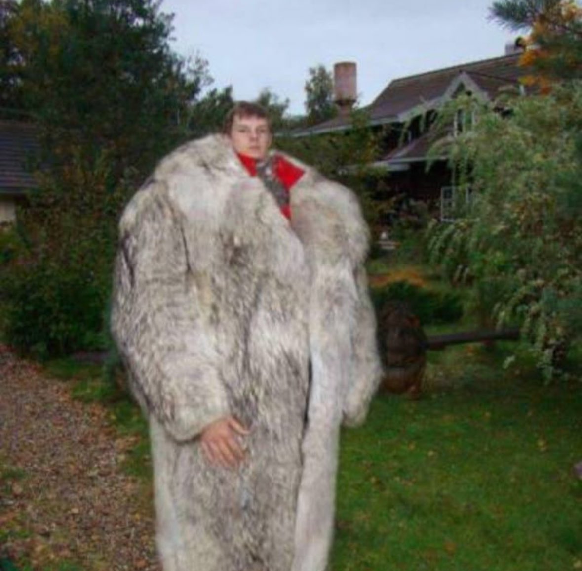 MrsFlowers007's tweet image. PE teachers whilst you freeze your arse off during cross country