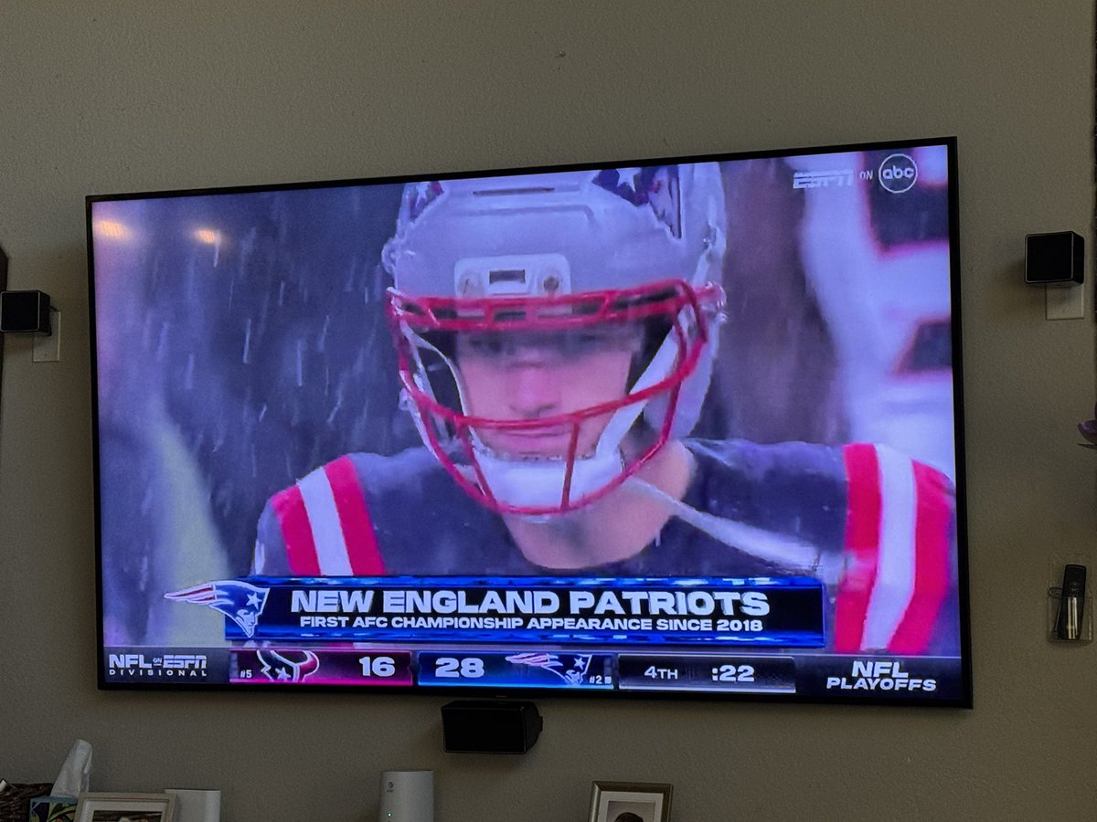 sebastian3k's tweet photo. I’m feeling it! #gopats #superbowl bound! https://t.co/Etq4wHRPL6