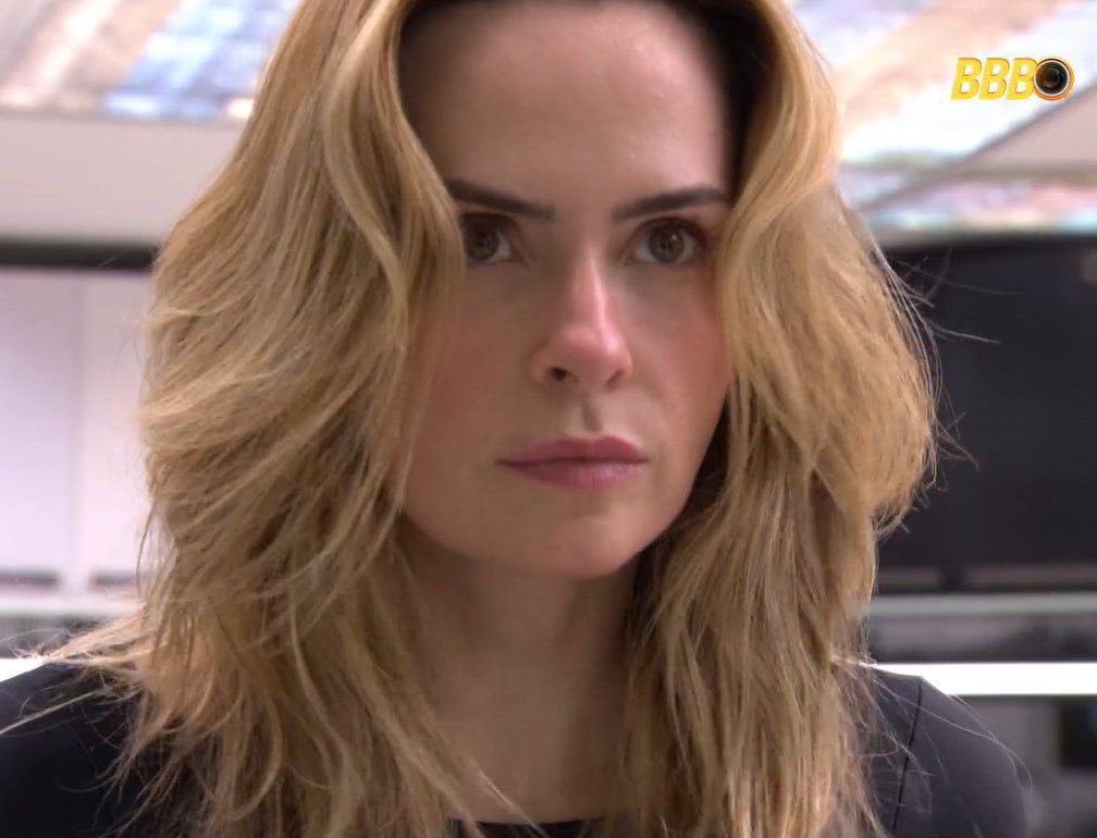 tuitamateusr's tweet image. sabem o que esses lixos tem em comum além do ódio a ana paula renault?

torcer pra essa mulher é muito fácil, ela SEMPRE está do lado certo da história!