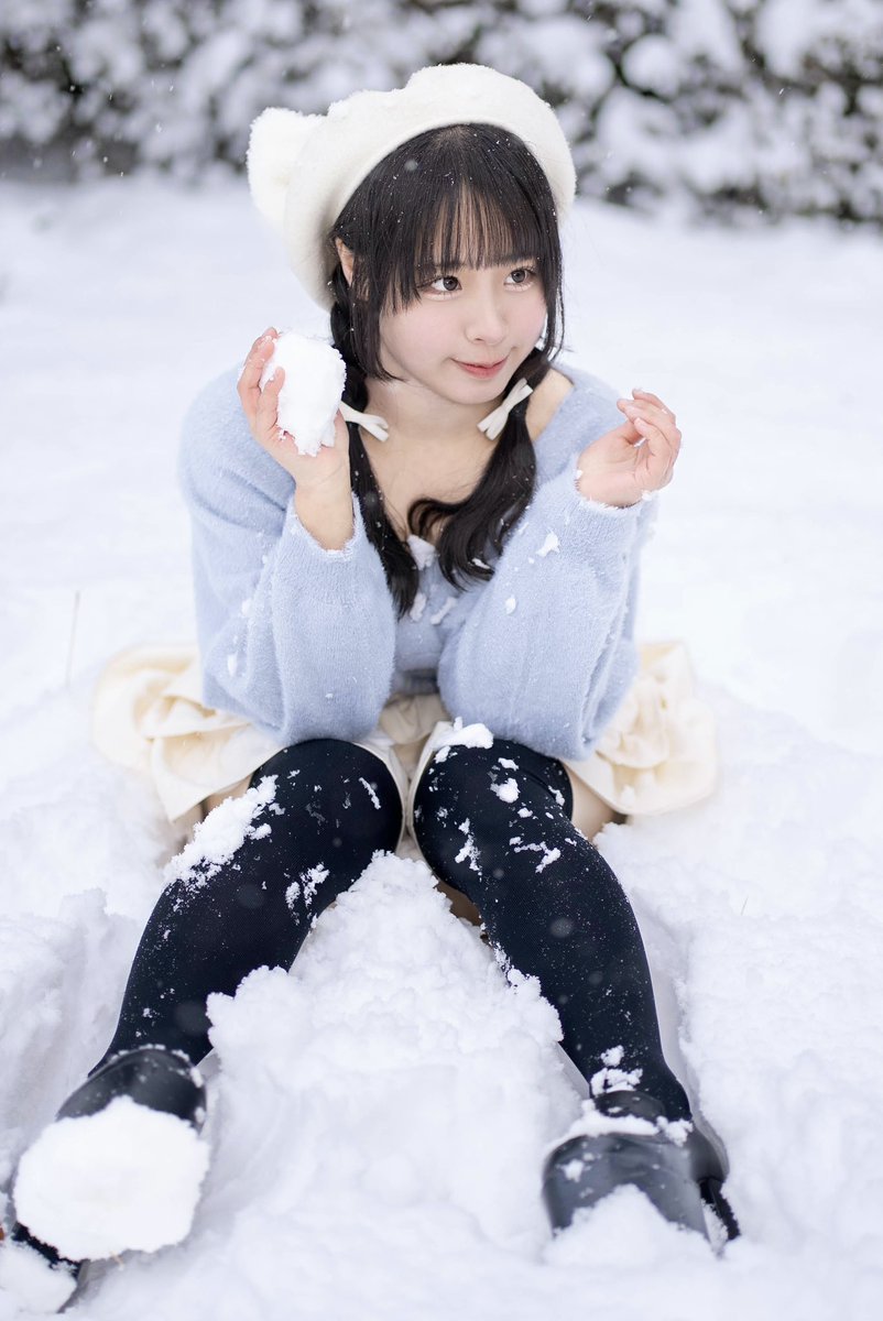 picooo's tweet image. みひろちゃんおはよー(≧︎∇︎≦︎)ﾉ

また寒くなると思うとこの日のみひろちゃんを思い出す、みひろちゃんにかかったら雪なんて羽毛と一緒！！(≧︎∇︎≦︎)ﾉ

#Mihiro