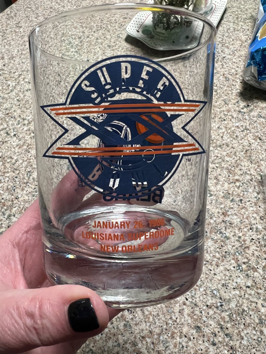 csborch's tweet photo. LFG! 🐻⬇️🧡💙 https://t.co/YS4St0AzgM