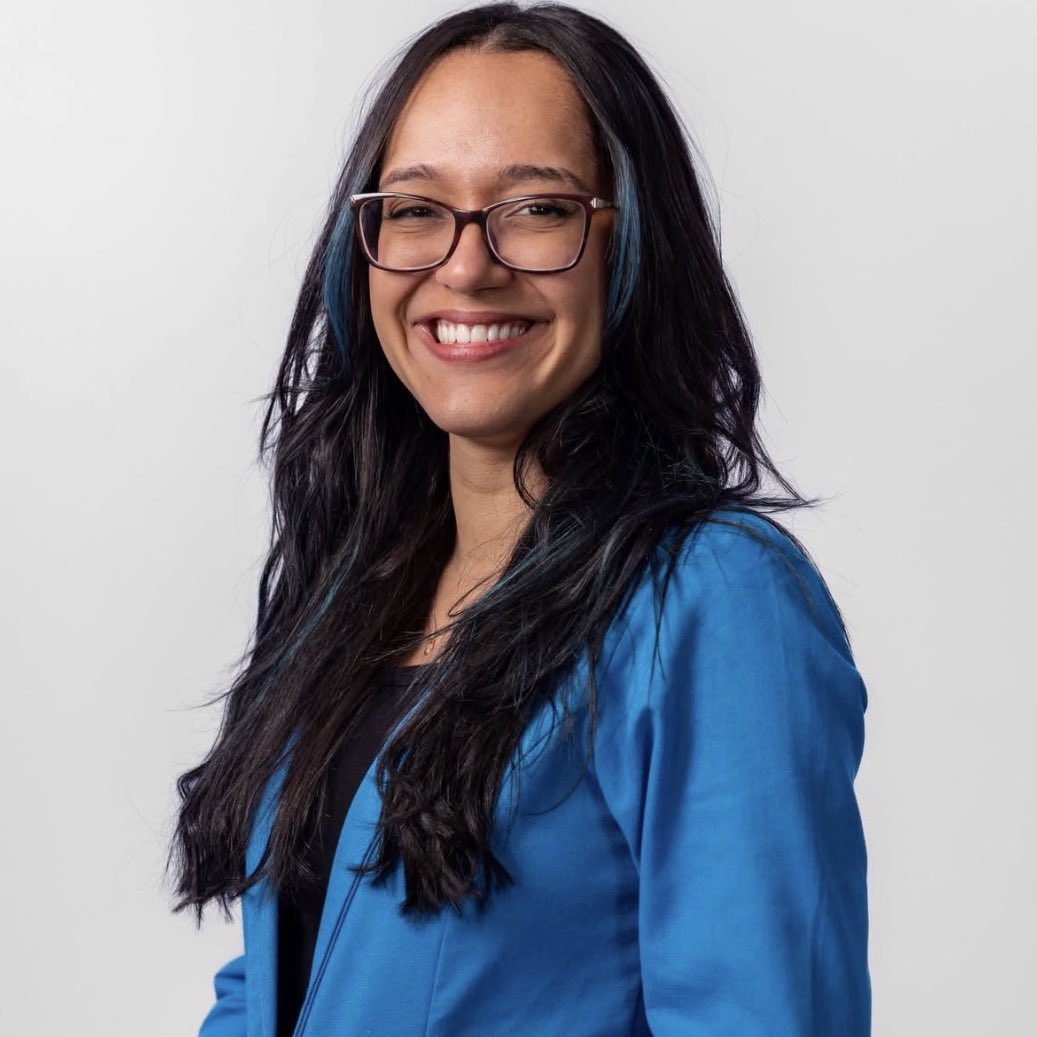 InsiderzBBB's tweet image. A Rafa além de ter dado a vida mostrando que merece a vaga, valorizou cada segundo da experiência e não fez da participação um grande mico.

Ela passou uma semana sem comer e sem dormir pra tentar entrar no elenco, pra no final entrar um qualquer e jogar oportunidade no lixo.…