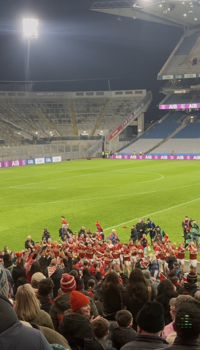 Comhghairdeas mór <a href="/DingleGAA/">CLG Daingean Uí Chúis</a>. Bua agus bliain iontach ar fad 🔴⚪️