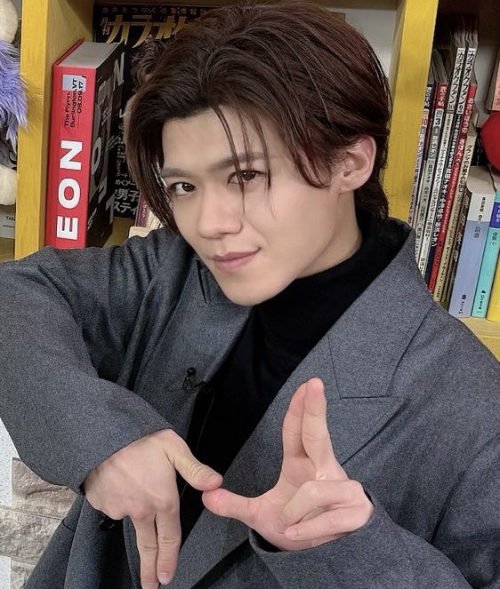 leon_n_staff @niihamaLEON 新浜レオンStaff様〜✨ レオン様