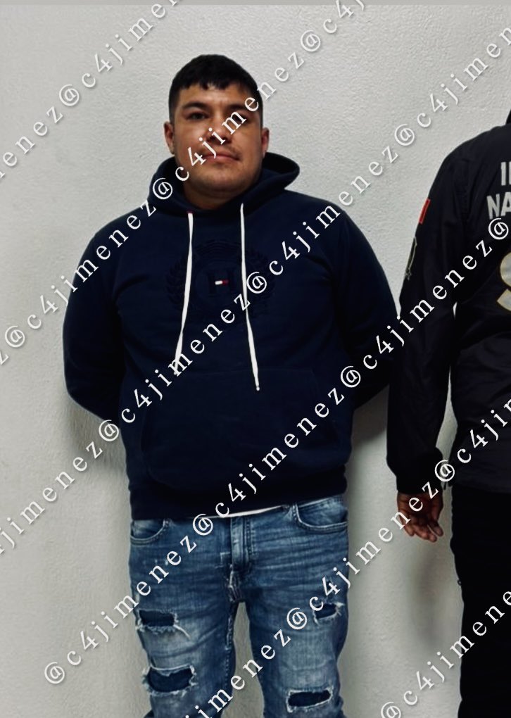 c4jimenez's tweet image. EN IG / EN C4
AL TAMBO, el JEFE de LOS GANSOS
Josué Damián Mendoza
El Ganso.
Extorsiona, roba, mata…
Junto con su hermano, mamá, cómplices… 
-Así se lucia armado en IG; lo exhibimos en 2025
-Así lo detuvo Inteligencia d @SSC_CDMX
@FiscaliaCDMX ya lo encerró en el Rec. Oriente.