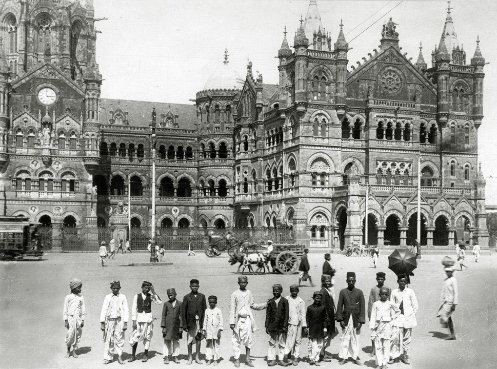topworldimages's tweet photo. 🏛️ A UNESCO World Heritage masterpiece in the heart of Mumbai 🇮🇳
 Chhatrapati Shivaji Maharaj Terminus blends Victorian Gothic architecture with Indian tradition — a true symbol of history and modern life.
https://t.co/YXSNh1ntzd
#Architecture #UNESCO #Mumbai #WorldHeritage https://t.co/iMjXbeiWK8