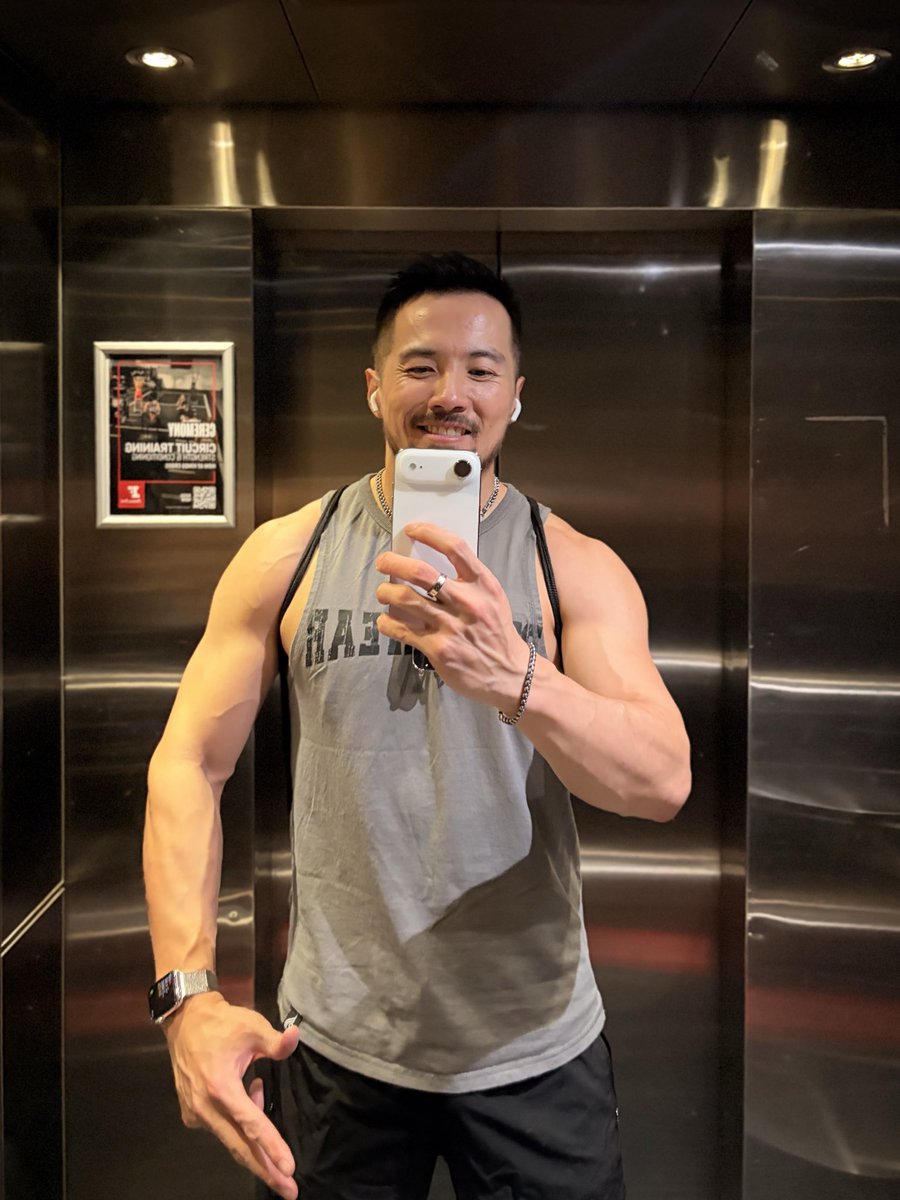 Pumped 💪💦 #gym #asiantop