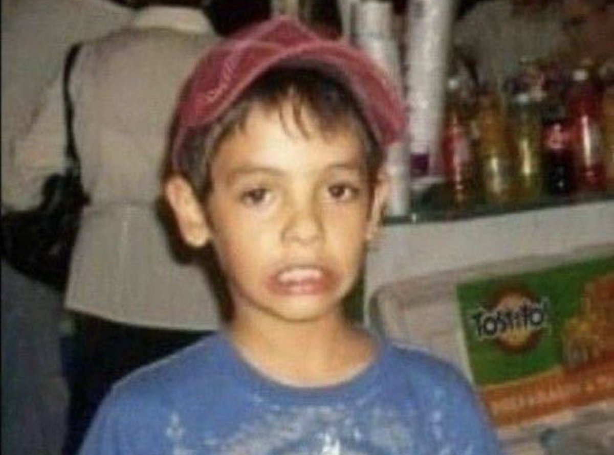 pilotomemeslat's tweet image. Los Haters: pinches Patriotas son de papel, que le ganen a la mejor defensiva de la NFL a ver si es cierto 

Los Patriotas: *les ganan a los Texans* 

Los Haters: