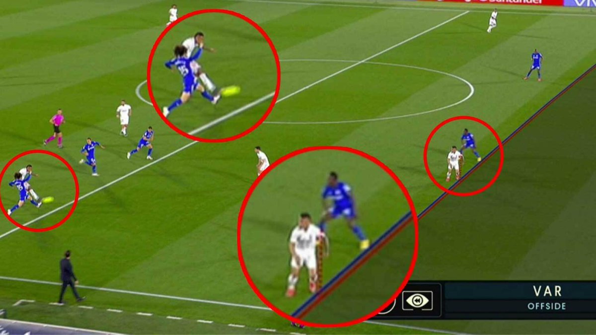 <a href="/WillardCule/">Willard ³</a> No mientas, eso no ocurre y lo sabes. No hace falta echar mierda mintiendo. Aquí tienes solo tres jugadas, una de ellas del ultimo clásico, pero hay más similares.

Una verdad. Tu club pago durante 18 años al vicepresidente del CTA