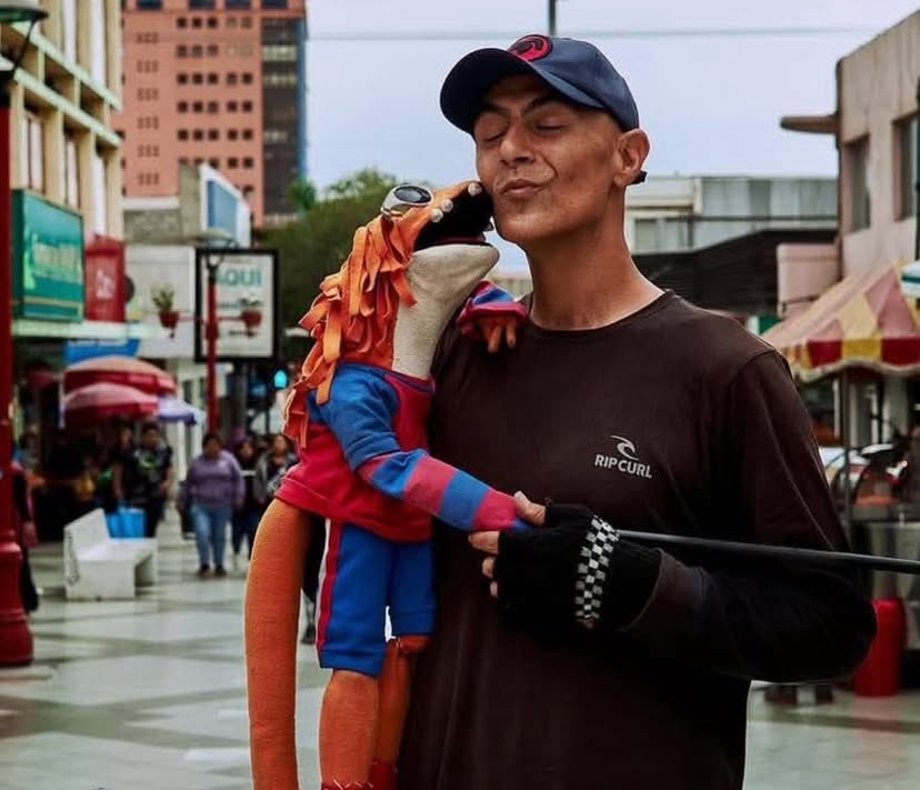 Arica!!! Esta semana estaré frente al Banco de Chile en la calle 21 de mayo.