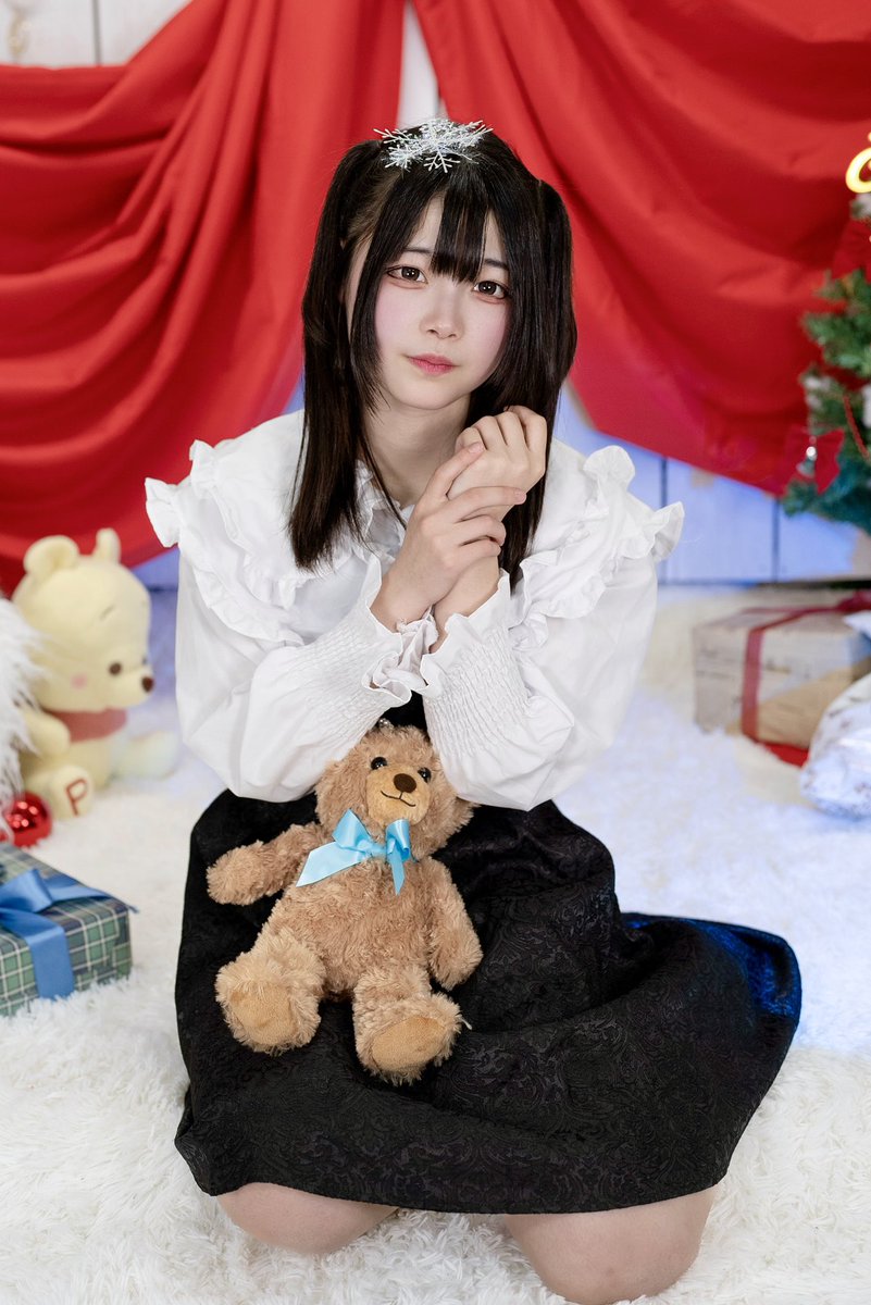 picooo's tweet image. ひなちゃん。

黒い服がシックで似合う(*^^*)
黒い部分の柄を出そうとして現像で色々やりすぎてちょっと汚れてるように見えるのもあるけど実際はいい感じの柄だったんです(^^;;

#歌青ひな
#紅葉学院