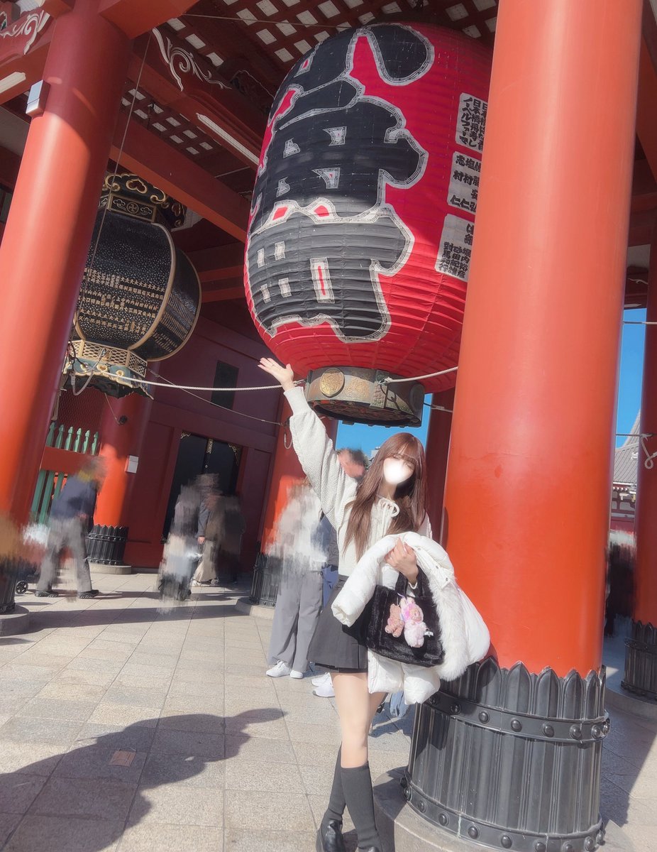 初詣やっと来れたよ〜⛩️🗼
わかる人にはピンとくる場所…かな？😊❤︎.*
この一年も楽しい日々になるように
欲張らずに、一つだけお願いしてきた🙏🏻✨