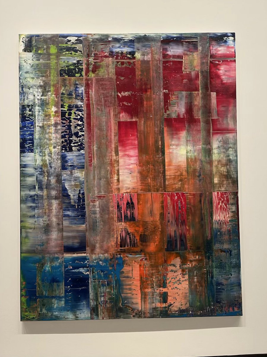 [WE Expo 🖼️]  Aller voir Gerhard Richter, c’est refuser de s’installer dans un seul regard.
Figuration, abstraction, photo, mémoire, hasard : tout coexiste, sans hiérarchie. Une œuvre immense, profondément vivante.
📍 <a href="/FondationLV/">Fondation LV</a> 
🗓️ jusqu’au 2 mars 2026
#expos #ArtContemporain