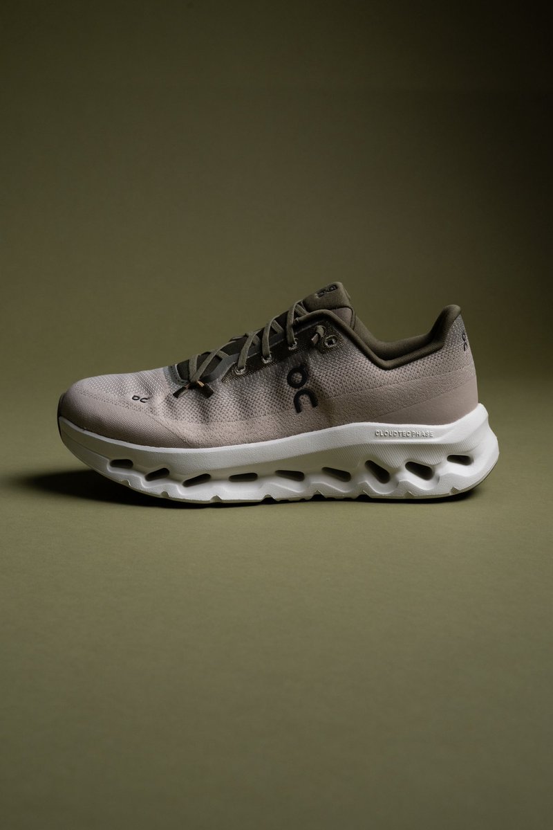 Sole Fly tweet media