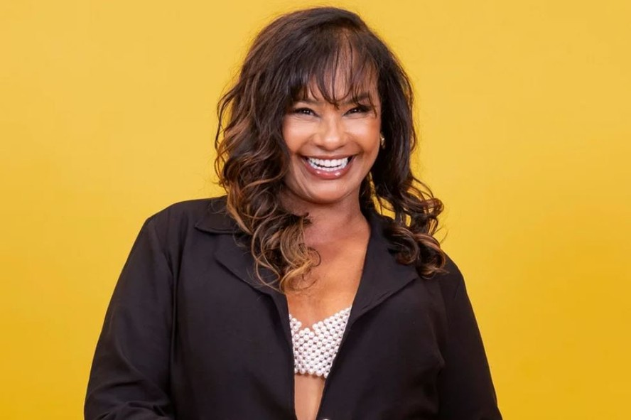 Fun fact: Solange Couto é SEIS ANOS mais velha que a Dona Geralda quando entrou no programa. #BBB26