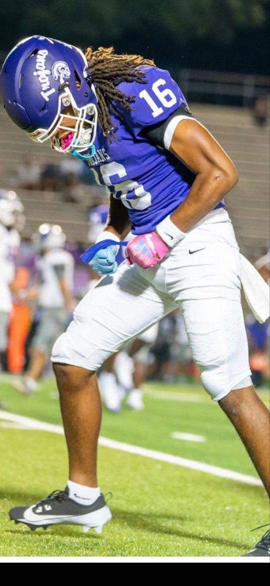CoachDocGooden's tweet photo. A lot of people look for potential, well here you go!  Darrell Harrison has crazy potential!  Looking forward to seeing how his recruiting story ends!

Darrell Harrison Northwestern High 2026
6’3 200
78inch reach
Hybrid LB/DE
Class 2026
3.7gpa
4.6 40
Deadlift 455
Squat 420
Bench 260
https://t.co/JPOuz6RP9z