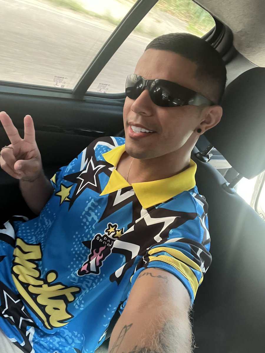 algum casado afim de trair hoje? 👀