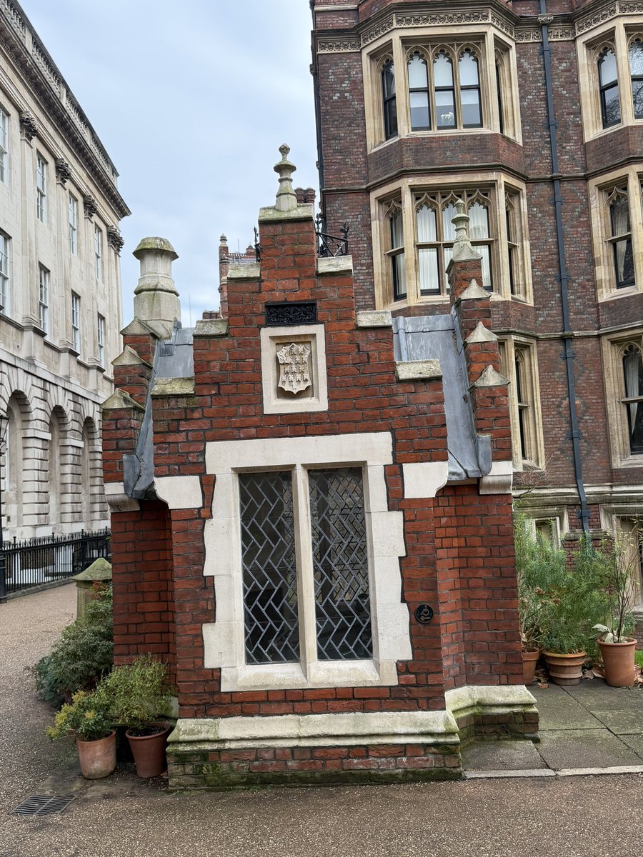 Dr Elizabeth Norton tweet media