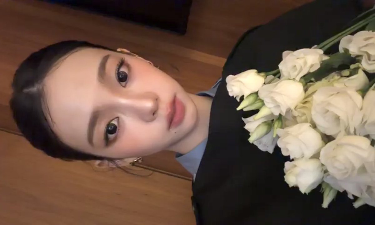 karinainmood's tweet image. 