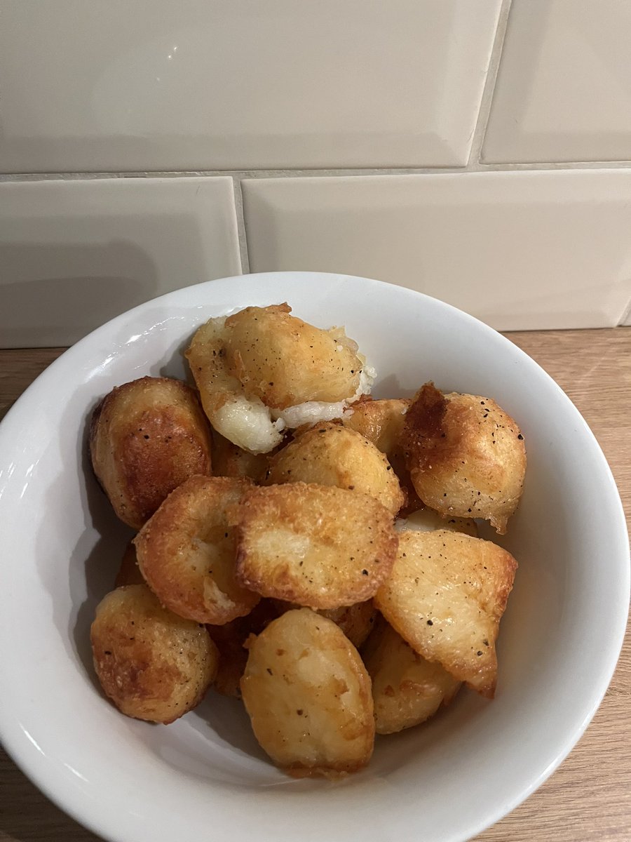 Lucy Connolly tweet media