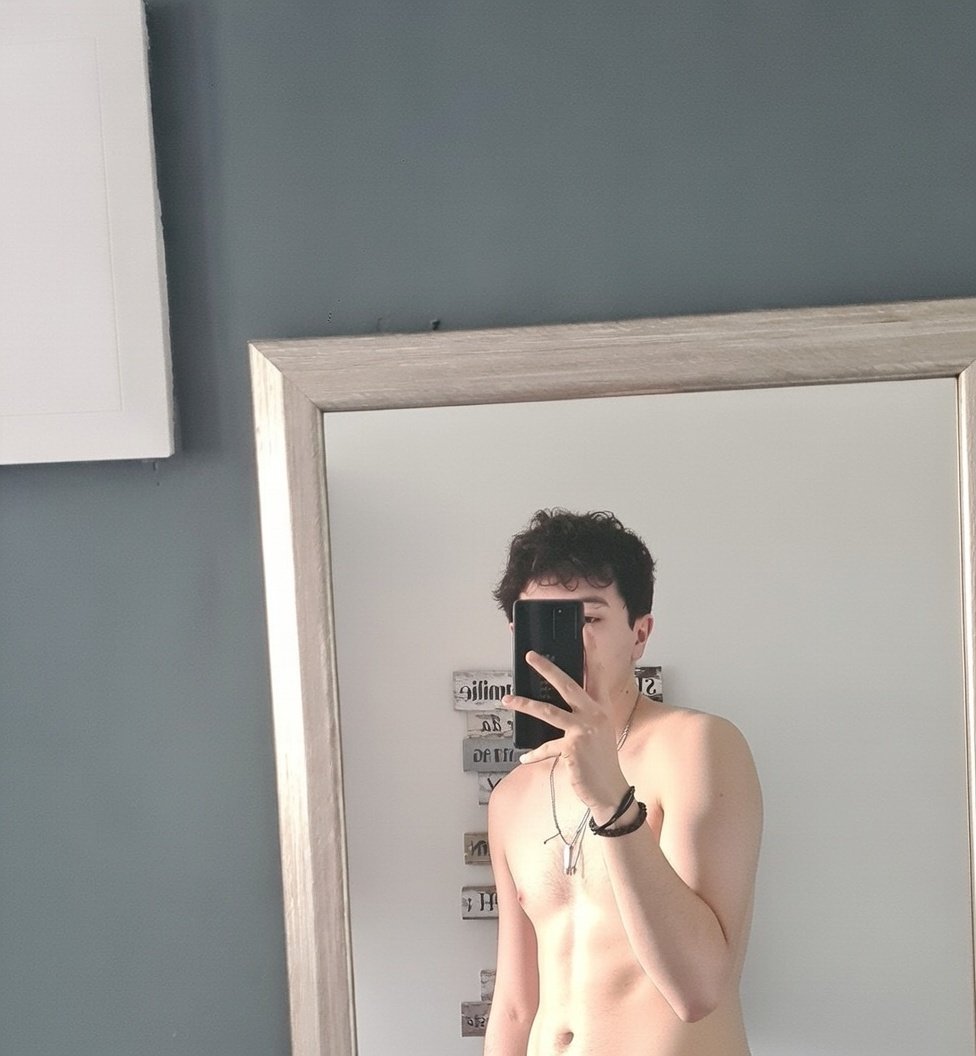 Fabuvibes's tweet image. Where is my Boyfriend? 😌✨