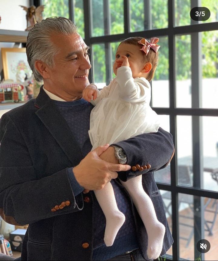 CONNECTIONDM's tweet image. Padre y abuelo @PacoAlvarezV @DulceMaria