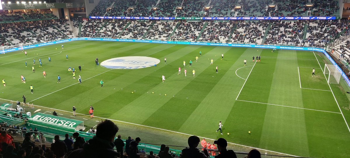 Diego Bri entra como lateral zurdo sin Juan María ni Carlos Isaac (rumbo a Polonia), aunque Vilarrasa vuelve a la convocatoria; como Adilson, éste diez meses y medio después de romperse la rodilla. Partido clave para volver a ganar y aspirar a todo #CórdobaMálaga