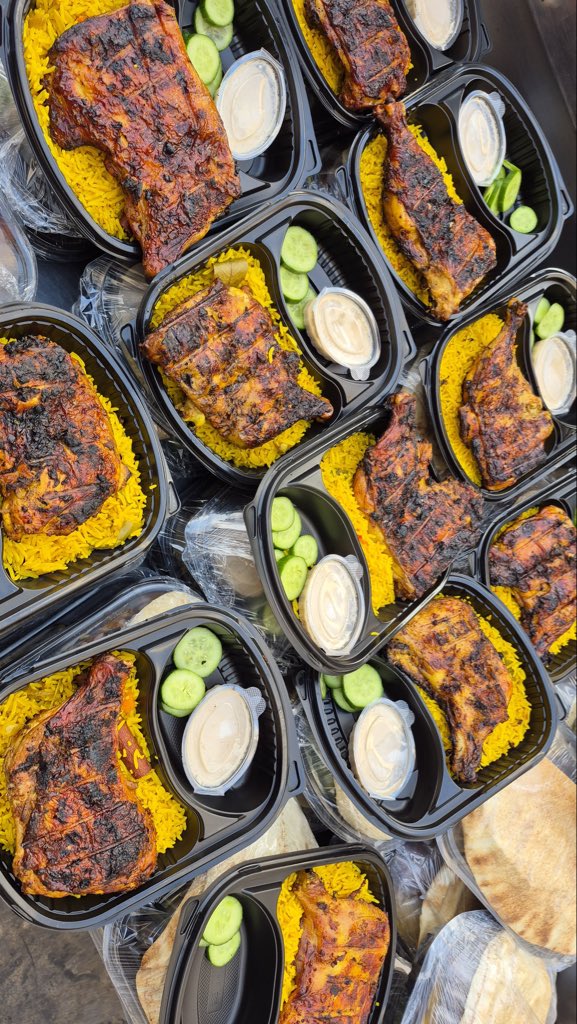 urfavdentist__'s tweet image. بإذن الله هنعمل وجبات اطعام الجمعه ساعدوني
اجمع اكبر عدد وجبات ونطعم ناس غلابه جدا وعاوزين نحاول نعملهم لحمه 
للمساعده وتقدرو تيجو توزعو معانا وتجيبو وجبات بنفسكم وتوزعو وتشوفو الوضع 
محدش يكسل❤️
المنطقه محتاجه جداوبيستنو الوجبه
Cash 01069874675 
و انستا باي m.farag1994@instapay