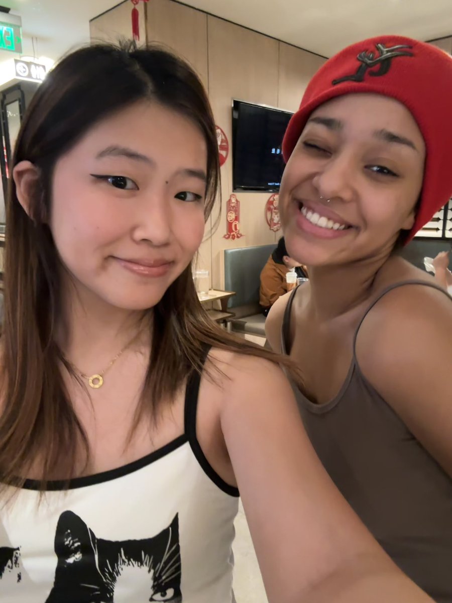 jess 🫐 tweet media