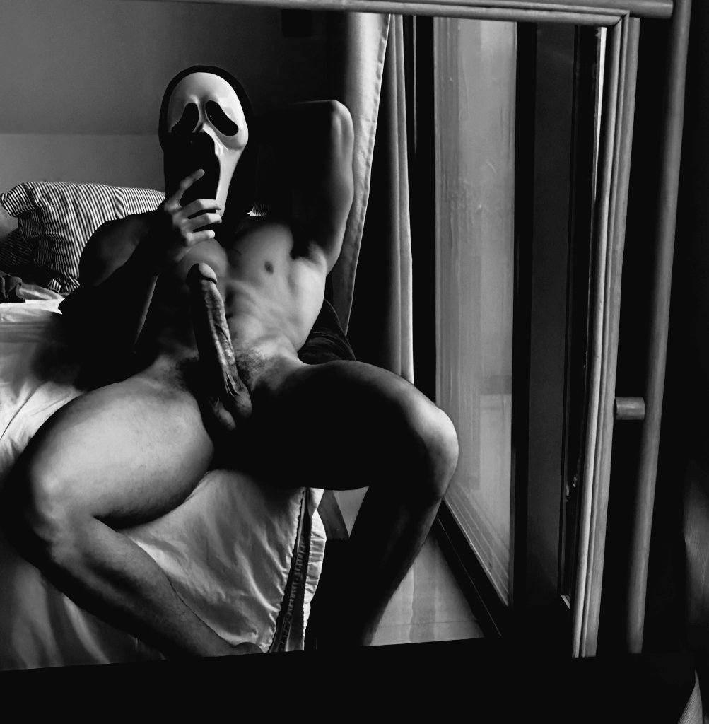 —Que pena que ya Halloween pasó.