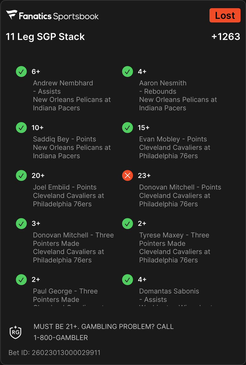 pallison19's tweet photo. ⁦@Fanatics⁩   Always a leg smh https://t.co/YDEaRJvnhI https://t.co/KsJrhFlK18